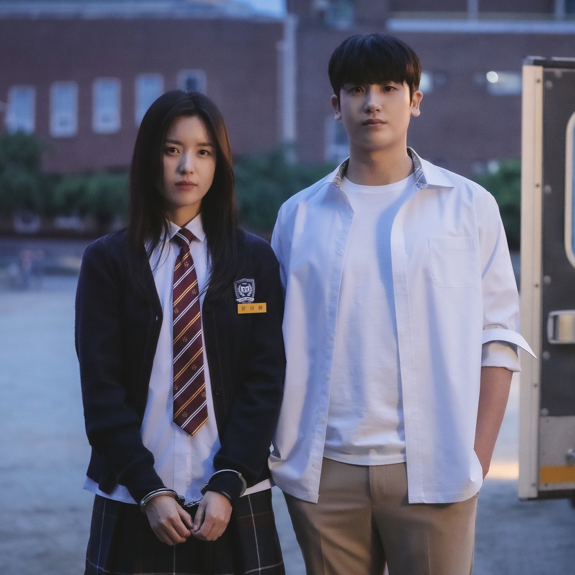 Review Happiness - Chung Cư Có Độc 2021 - Bộ phim Hàn Quốc thể loại xác sống zombie