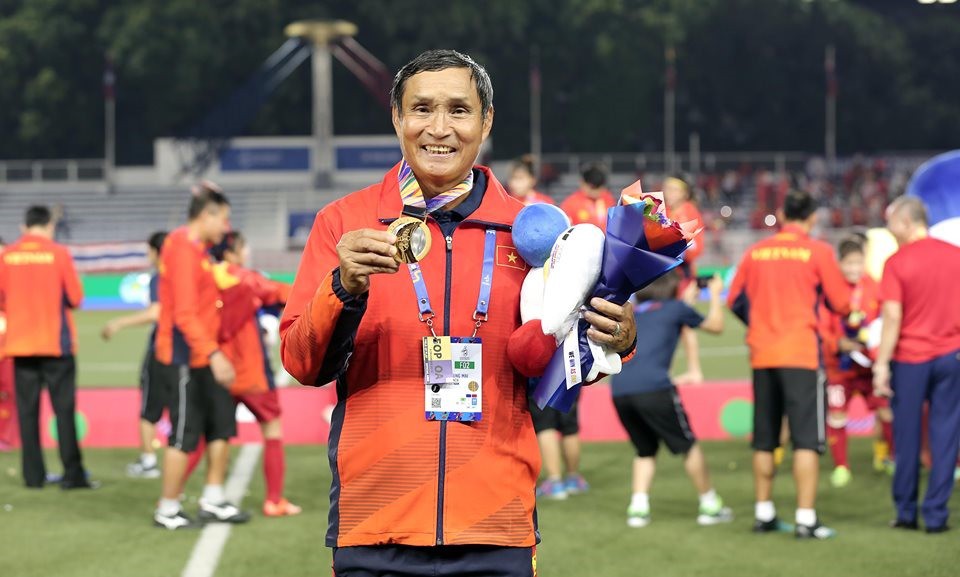 Tìm hiểu về HLV Mai Đức Chung - người dẫn dắt Đội tuyển bóng đá nữ Việt Nam giành vé World Cup 2023