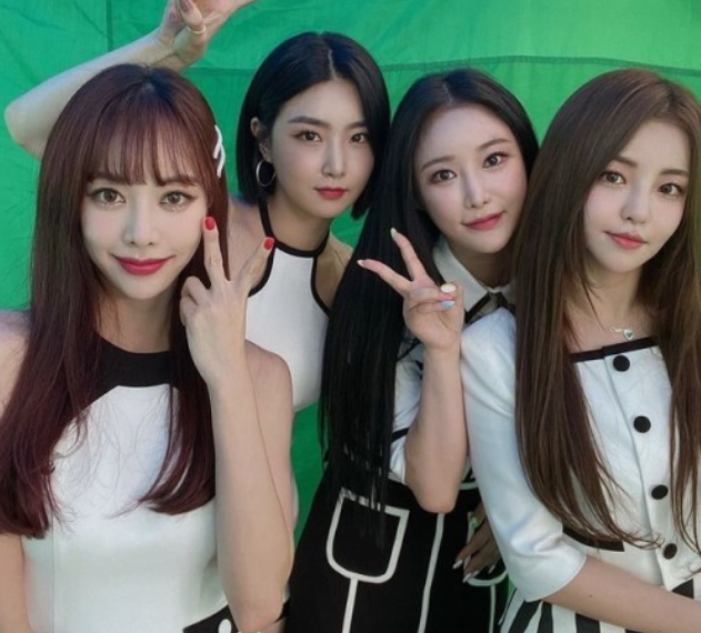 Đội hình 6 nhóm nhạc nữ Kpop sẽ tham gia show Queendom 2 của Mnet - Taeyeon SNSD sẽ là MC
