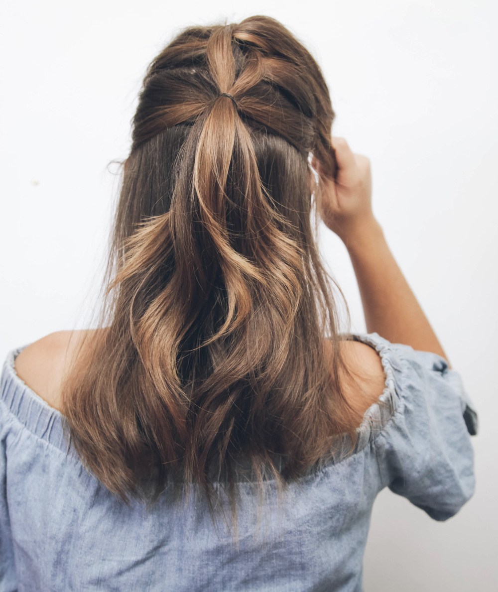 Bật mí 5 kiểu tóc dễ tạo mà cực kỳ đáng yêu cho các bạn nữ tung tăng đi chơi Tết