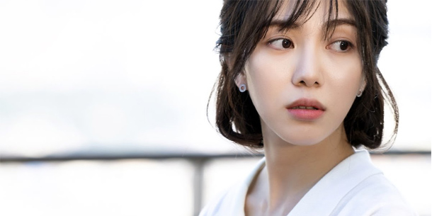 Mina - cựu thành viên AOA tiết lộ từng bị sao nam Kpop xâm hại tình dục từ thời cấp 2