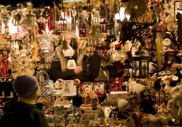 Top 10 th&agrave;nh phố &lsquo;đậm chất&rsquo; Gi&aacute;ng sinh nhất thế giới