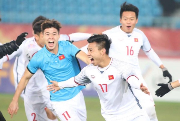 Cầu thủ U23 Việt Nam - Vũ Văn Thanh trở thành hot trend sau màn ăn mừng "siêu chất" trước Qatar